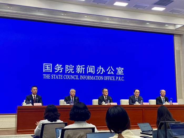 教育部：杜绝“阴阳课表”，保障每天综合体育活动2小时
